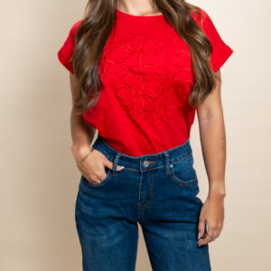 Camiseta Roja Detalles Bordados
